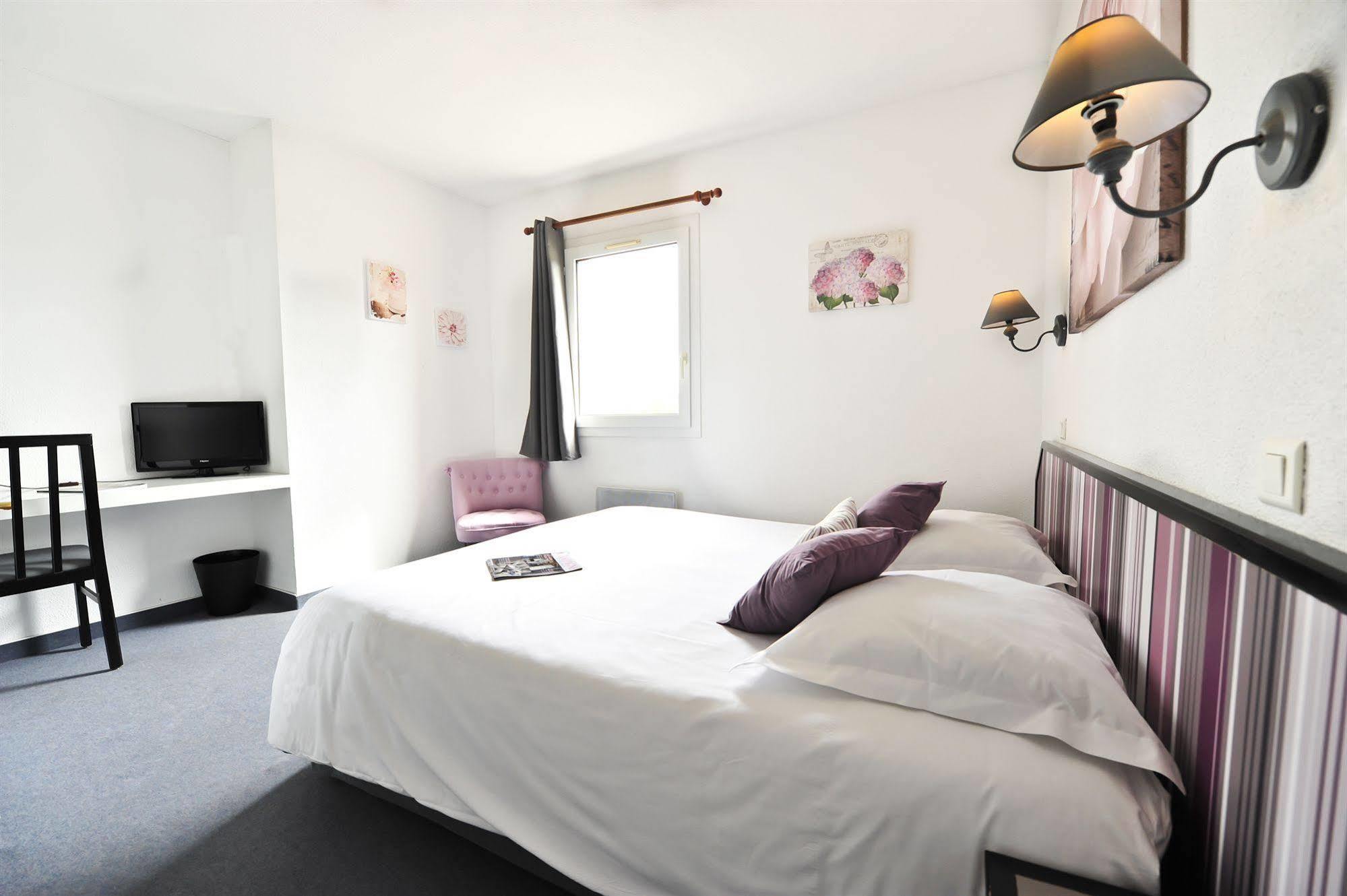 Amadour Hotel 2*